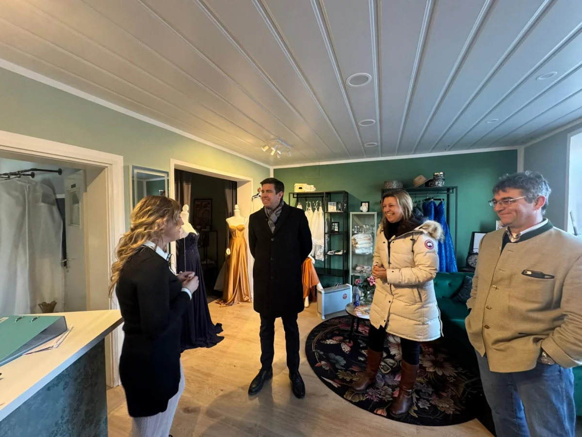 Station 7: **🔥 Feuerschalentour in Waldetzenberg - Ein beeindruckender Tag! 🔥**